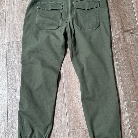 Cabi Compass Pants #4318 green size 6 was $144 - Picture 2 of 2